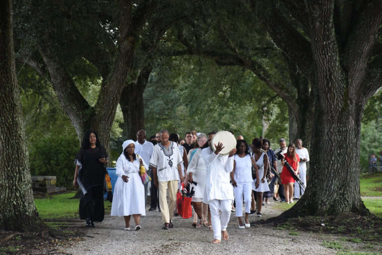 Descendants gather in memory and honor of enslaved ancestors