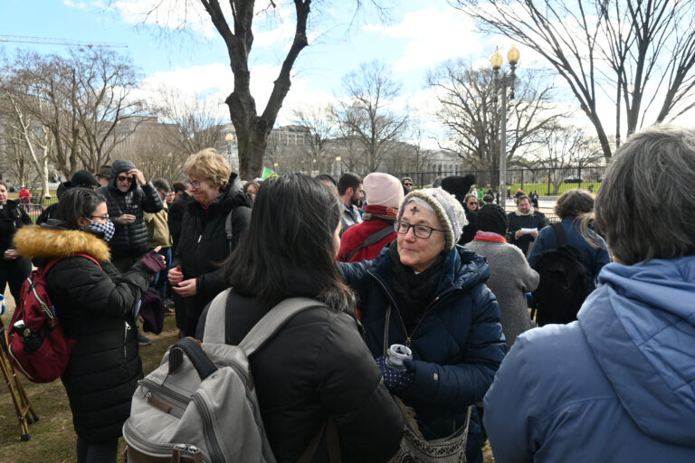 RSCJ attend Ash Wednesday Mass outside White House, pray for cease-fire 
